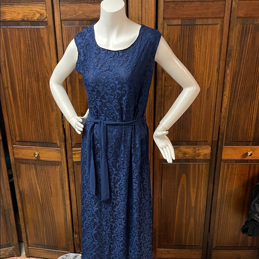 L Long Navy Lace Shift Dress with tie